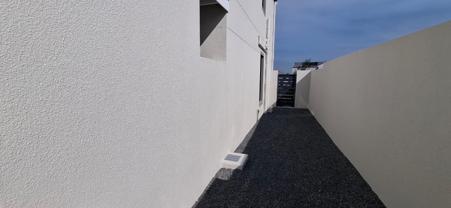 To Let 3 Bedroom Property for Rent in Jakarandas Western Cape
